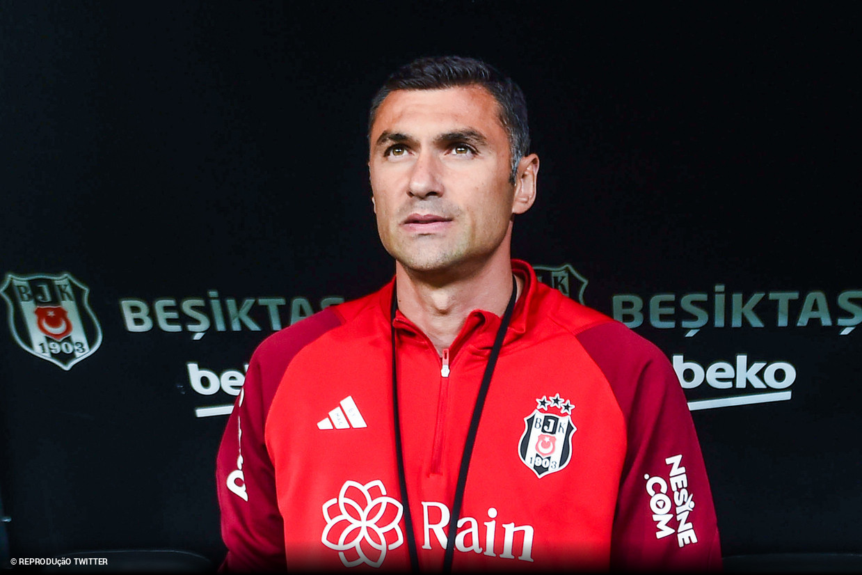 Besiktas anuncia a efetivação de Burak Yılmaz no comando da equipe :: ogol .com.br